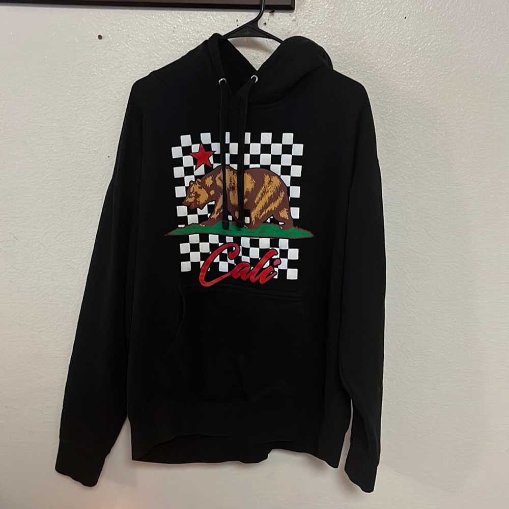 Black California bear hoodie, brand is TeN, the side is XL